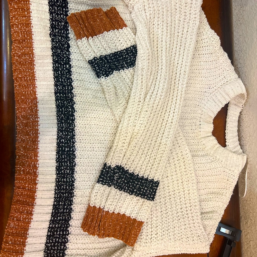 Takara sweater dillards size small white orange and black